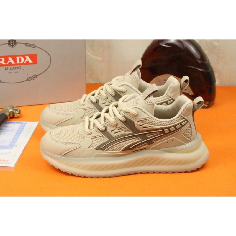 Pra*a casual shoes